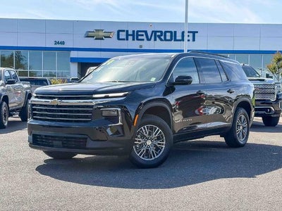 2024 Chevrolet Traverse LT