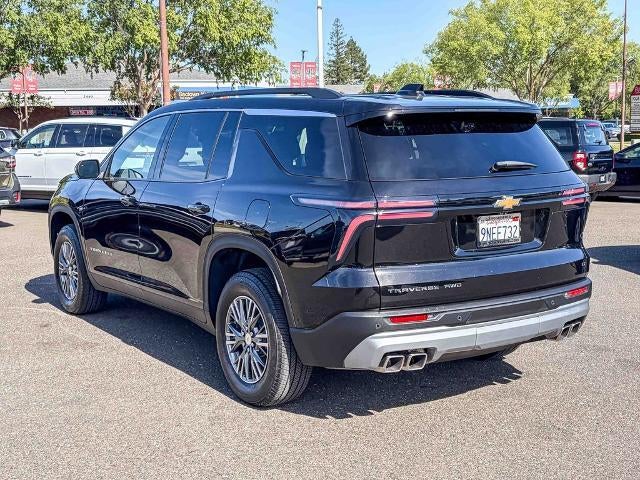 2024 Chevrolet Traverse LT