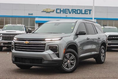 2026 Chevrolet Traverse LT