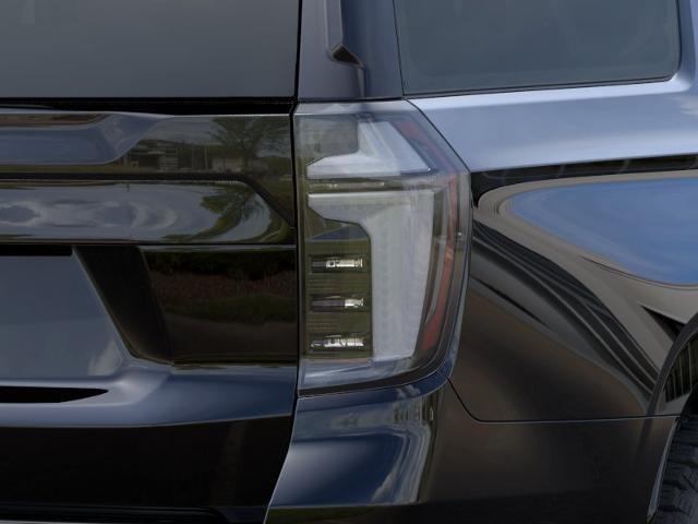 2027 Chevrolet Suburban Z71 - Photo 11