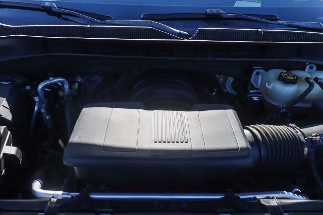 2022 Chevrolet Suburban LS