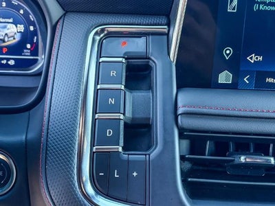 2024 Chevrolet Suburban RST