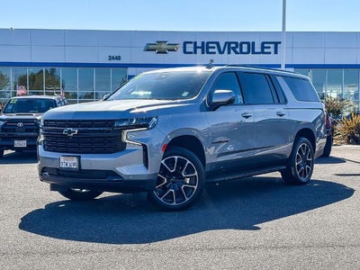 2024 Chevrolet Suburban RST