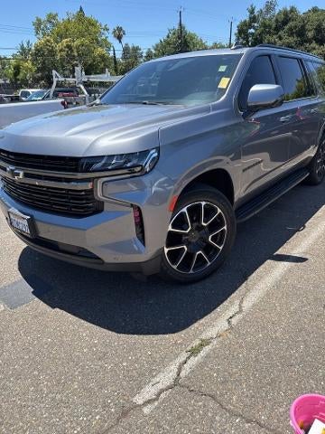 2021 Chevrolet Suburban 4WD 1500 RST's photo