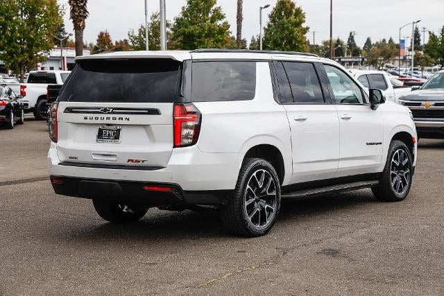 2023 Chevrolet Suburban RST
