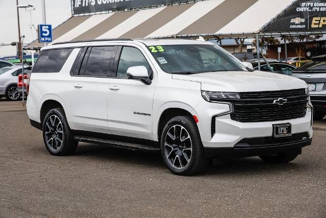 2023 Chevrolet Suburban RST