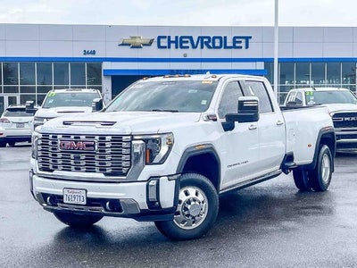 2024 GMC Sierra 3500 HD Denali