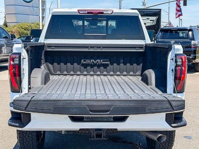 2025 GMC Sierra 2500 HD AT4