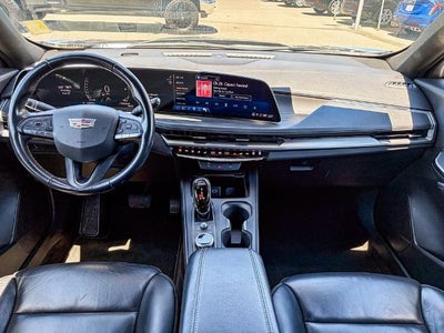 2024 Cadillac XT4 Premium Luxury