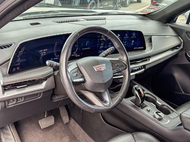 2024 Cadillac XT4 Premium Luxury