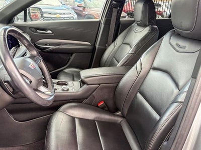 2024 Cadillac XT4 Premium Luxury