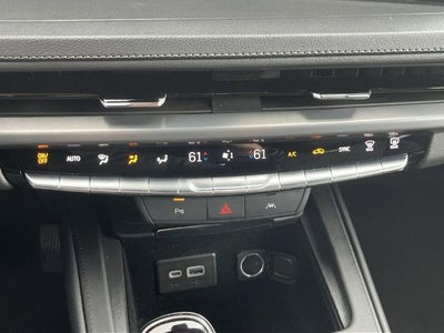 2024 Cadillac XT4 Premium Luxury