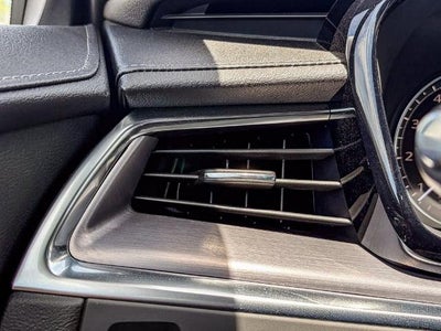 2023 Cadillac XT5 Luxury