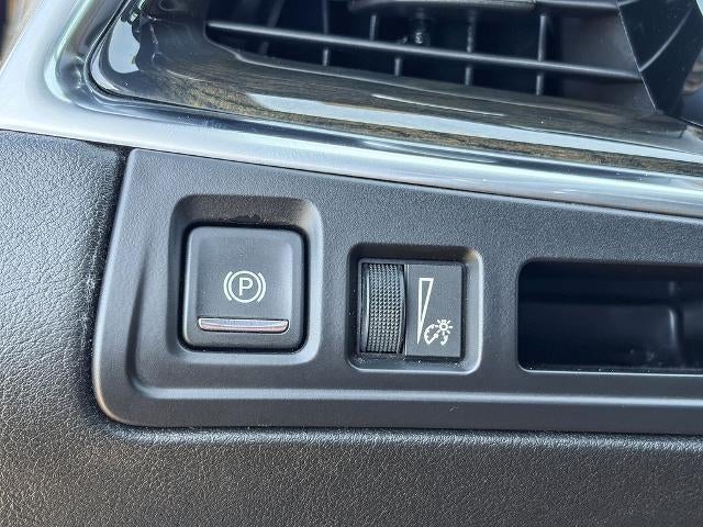 2017 Cadillac XT5 Luxury FWD