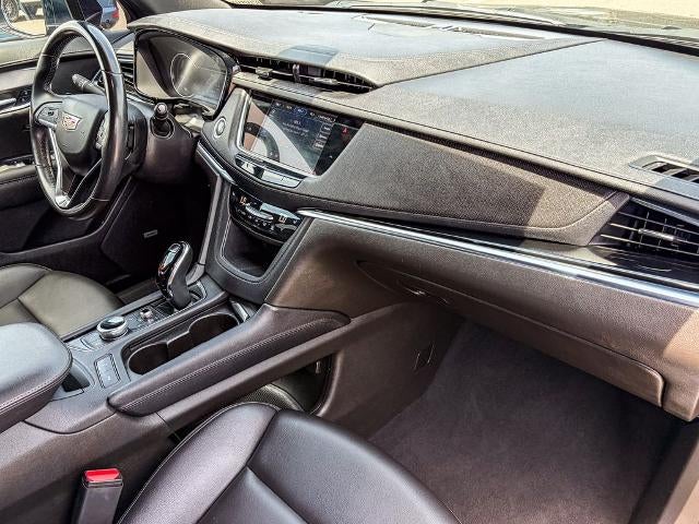 2023 Cadillac XT6 Luxury