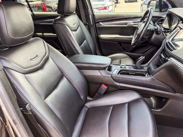 2023 Cadillac XT6 Luxury