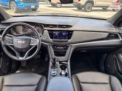2025 Cadillac XT6 Luxury