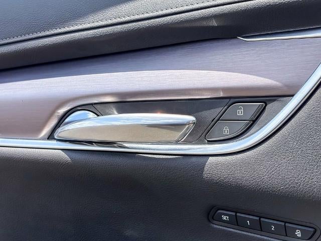 2025 Cadillac XT6 Luxury