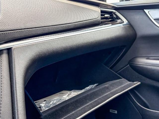 2025 Cadillac XT6 Luxury