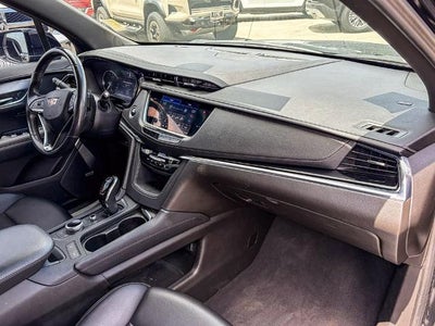 2023 Cadillac XT6 Luxury