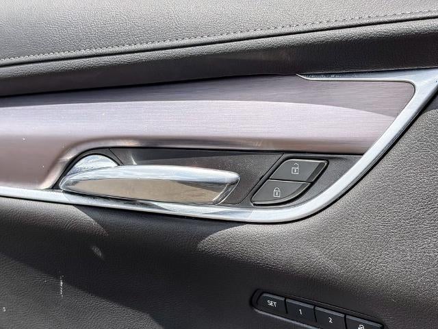 2023 Cadillac XT6 Luxury