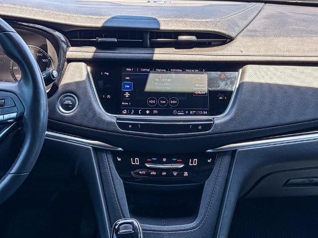 2024 Cadillac XT6 Luxury