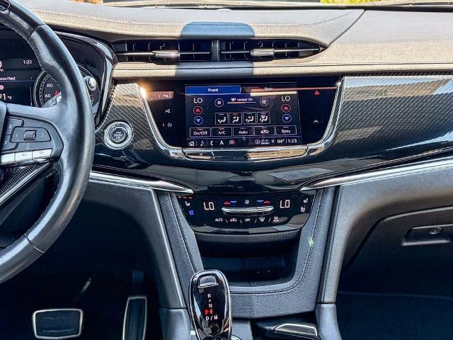 2023 Cadillac XT6 Sport