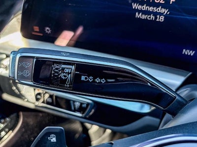 2025 Cadillac LYRIQ Luxury 1