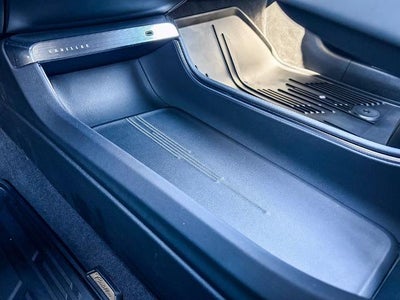 2025 Cadillac LYRIQ Luxury 1