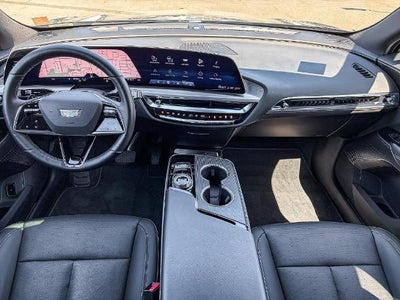 2025 Cadillac LYRIQ Luxury 1
