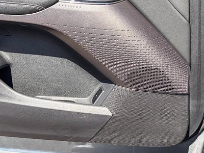 2025 Cadillac LYRIQ Luxury 1