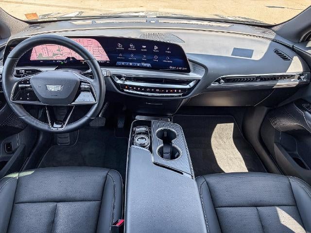 2025 Cadillac LYRIQ Luxury 1
