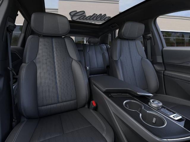2025 Cadillac LYRIQ Luxury 1