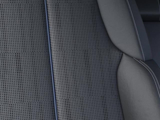 2025 Cadillac LYRIQ Luxury 1