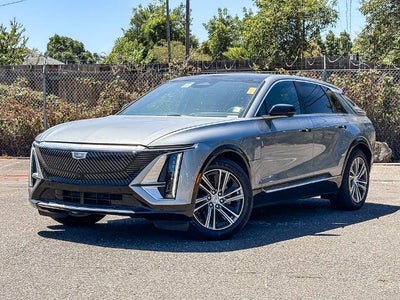 2024 Cadillac LYRIQ Luxury 1