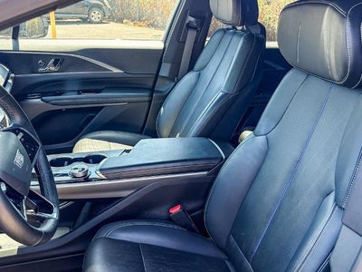 2024 Cadillac LYRIQ Luxury 1