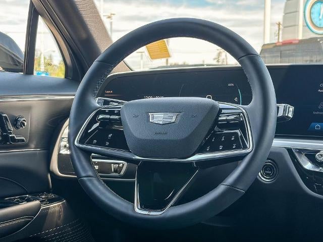 2024 Cadillac LYRIQ Luxury 1