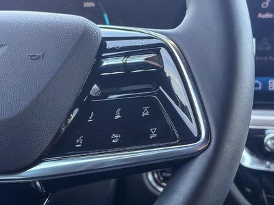 2024 Cadillac LYRIQ Luxury 1