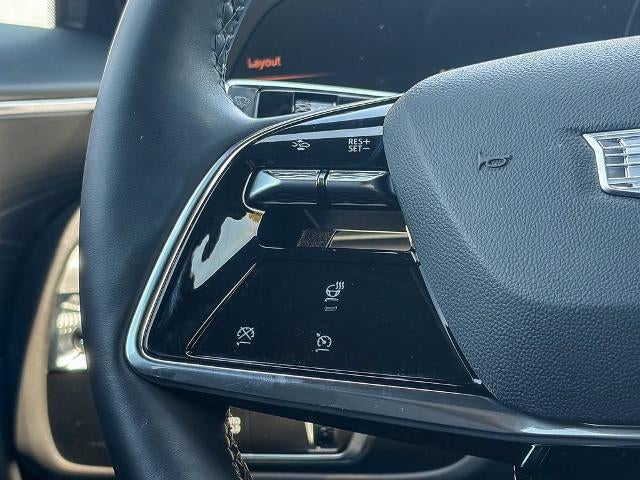 2024 Cadillac LYRIQ Luxury 1