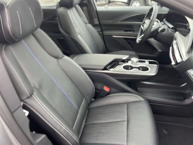 2026 Cadillac LYRIQ Premium Luxury