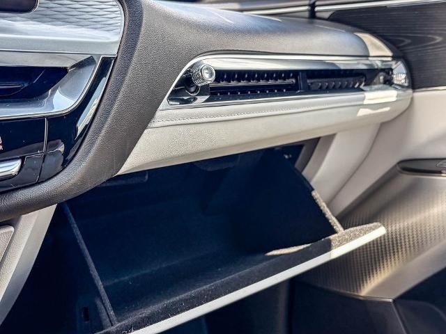 2024 Cadillac LYRIQ Sport 2