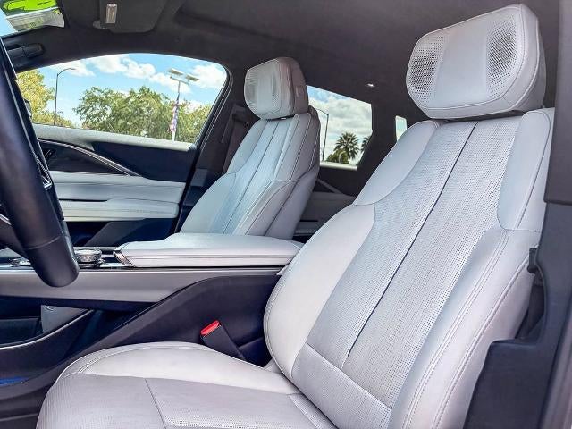 2024 Cadillac LYRIQ Sport 2