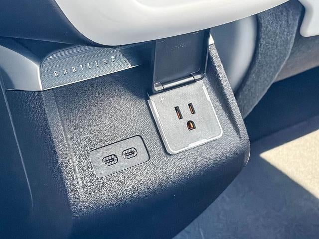 2024 Cadillac LYRIQ Sport 2
