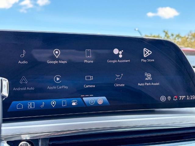 2024 Cadillac LYRIQ Sport 2