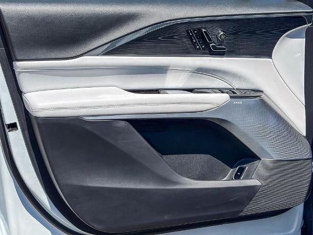 2024 Cadillac LYRIQ Sport 2