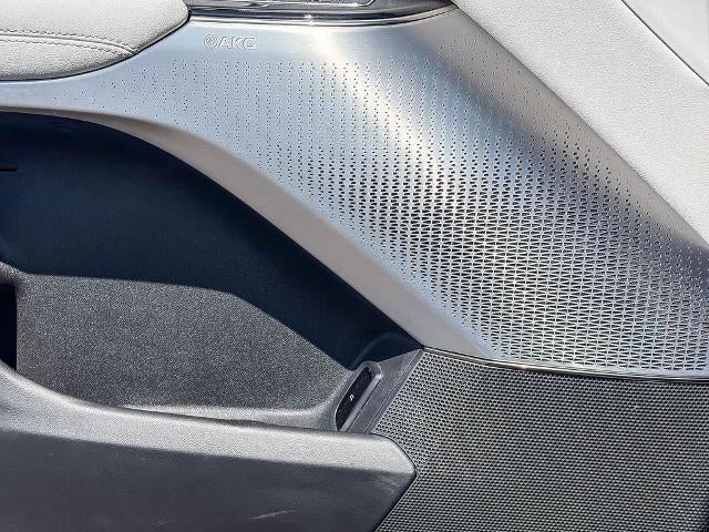 2024 Cadillac LYRIQ Sport 2