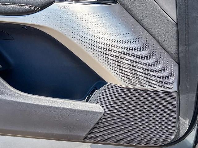 2024 Cadillac LYRIQ Sport 3