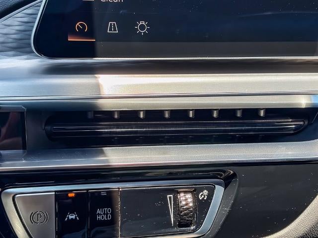 2024 Cadillac LYRIQ Sport 3