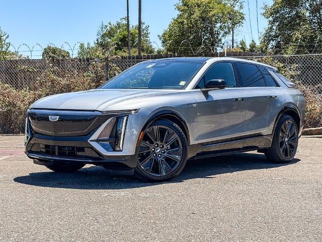 2024 Cadillac LYRIQ Sport 3