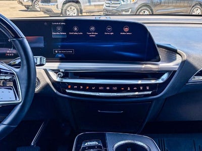 2024 Cadillac LYRIQ Sport 3